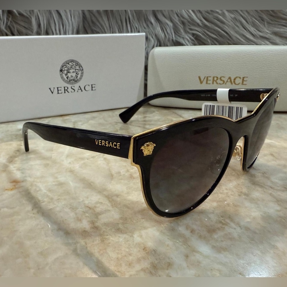 Versace Women's Polarized Sunglasses, VE2198 Black and Gold New with tags